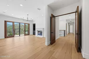 82 Queen's Garden Dr, Westlake Village, CA 91361 - Photo 19