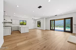 82 Queen's Garden Dr, Westlake Village, CA 91361 - Photo 9