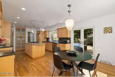 21705 Entrado Drive, Topanga, CA 90290 - Photo 13