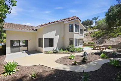 2007 Simsbury Court, Thousand Oaks, CA 91360 - Photo 35
