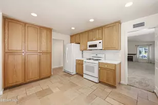 2720 Goldfield Pl, Simi Valley, CA 93063 - Photo 17
