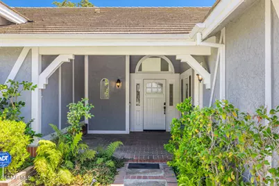 5032 Pathfinder Avenue, Oak Park, CA 91377 - Photo 3