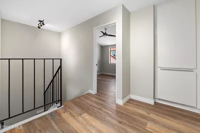 218 Mariposa Drive, Newbury Park, CA 91320 - Photo 35