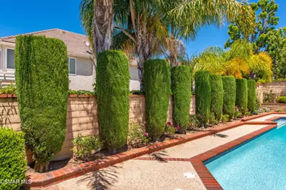 5801 Middle Crest Drive, Agoura Hills, CA 91301 - Photo 39