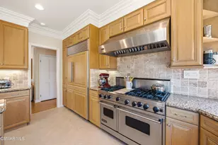 5801 Middle Crest Dr, Agoura Hills, CA 91301 - Photo 7