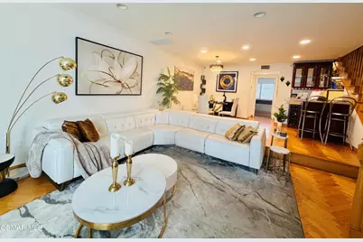 18102 Burbank Boulevard #29, Tarzana, CA 91356 - Photo 3