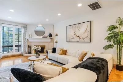 18102 Burbank Boulevard #29, Tarzana, CA 91356 - Photo 1