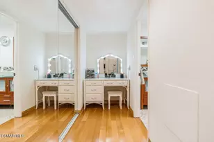 18102 Burbank Blvd, Tarzana, CA 91356 - Photo 31