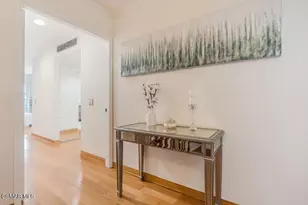 18102 Burbank Blvd, Tarzana, CA 91356 - Photo 29