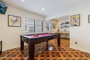 18102 Burbank Blvd, Tarzana, CA 91356 - Photo 5