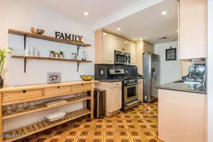 18102 Burbank Blvd, Tarzana, CA 91356 - Photo 15