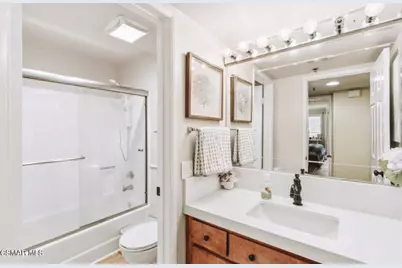 5805 Oak Bend Lane #211, Oak Park, CA 91377 - Photo 11