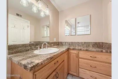 194 Charro Avenue, Thousand Oaks, CA 91320 - Photo 31