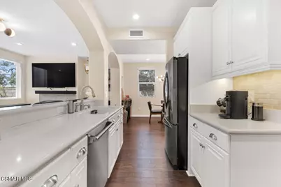 2391 Chiquita Lane, Thousand Oaks, CA 91362 - Photo 13