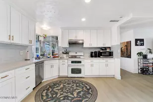 906 Granby St, Simi Valley, CA 93065 - Photo 9