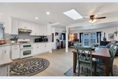 906 Granby Street, Simi Valley, CA 93065 - Photo 11
