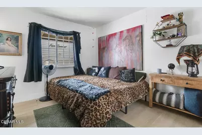 906 Granby Street, Simi Valley, CA 93065 - Photo 17