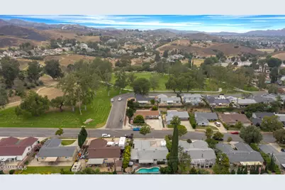 906 Granby Street, Simi Valley, CA 93065 - Photo 3
