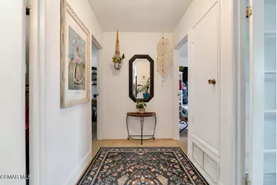 906 Granby Street, Simi Valley, CA 93065 - Photo 13
