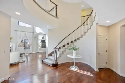 5828 Saint Laurent Drive, Agoura Hills, CA 91301 - Photo 9