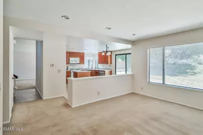 2155 Meadow Brook Court, Thousand Oaks, CA 91362 - Photo 7