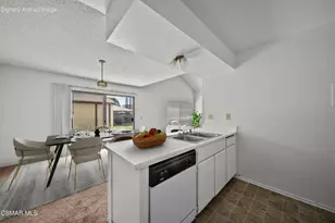 810 W Janetwood Dr, Oxnard, CA 93030 - Photo 13