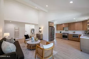 3079 E Sierra Dr, Thousand Oaks, CA 91362 - Photo 11