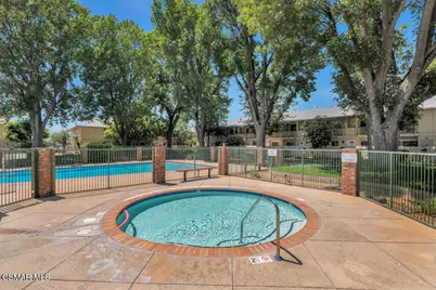 8021 Canby Avenue #3, Reseda, CA 91335 - Photo 31