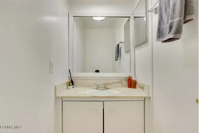 8021 Canby Avenue #3, Reseda, CA 91335 - Photo 13