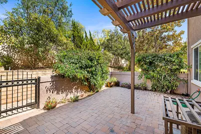 1325 Ashton Park Lane, Newbury Park, CA 91320 - Photo 23