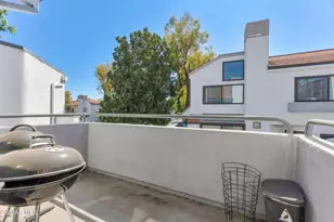 1253 Tivoli Ln, Simi Valley, CA 93065 - Photo 29