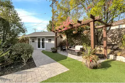 135 W Gainsborough Road, Thousand Oaks, CA 91360 - Photo 41