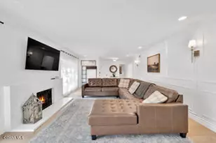 135 W Gainsborough Rd, Thousand Oaks, CA 91360 - Photo 15