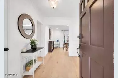 135 W Gainsborough Road, Thousand Oaks, CA 91360 - Photo 7