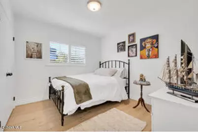 135 W Gainsborough Road, Thousand Oaks, CA 91360 - Photo 29