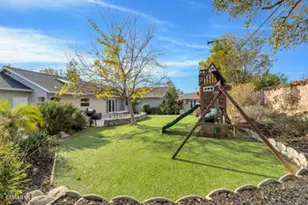 135 W Gainsborough Rd, Thousand Oaks, CA 91360 - Photo 47