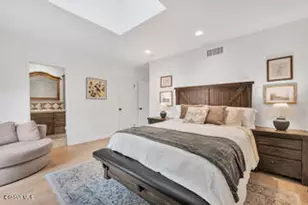 135 W Gainsborough Rd, Thousand Oaks, CA 91360 - Photo 31