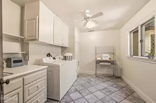 5676 Colodny Dr, Agoura Hills, CA 91301 - Photo 59