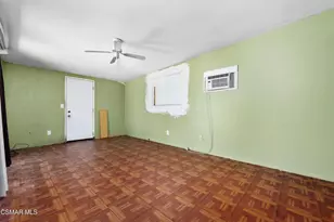 18954 Saticoy St, Reseda, CA 91335 - Photo 29