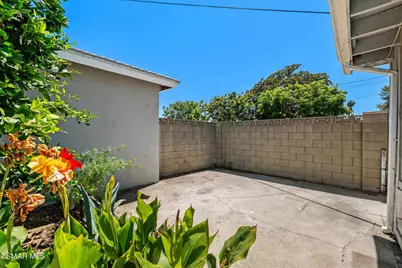 18954 Saticoy Street, Reseda, CA 91335 - Photo 35