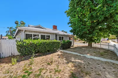 18954 Saticoy Street, Reseda, CA 91335 - Photo 3