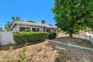 18954 Saticoy St, Reseda, CA 91335 - Photo 3