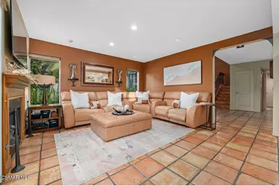 625 Galloping Hill Road, Simi Valley, CA 93065 - Photo 13