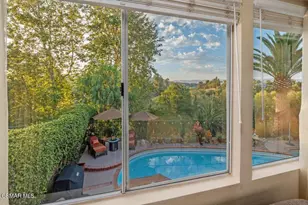 625 Galloping Hill Rd, Simi Valley, CA 93065 - Photo 17