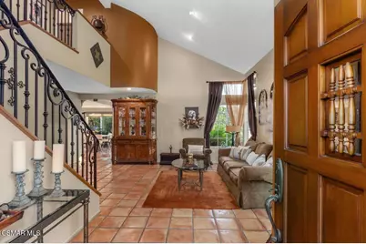 625 Galloping Hill Road, Simi Valley, CA 93065 - Photo 7