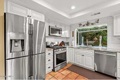 625 Galloping Hill Road, Simi Valley, CA 93065 - Photo 15