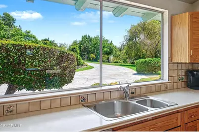 195 Avocado Place, Camarillo, CA 93010 - Photo 53