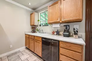 6203 Wisteria St, Simi Valley, CA 93063 - Photo 11