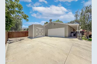 6203 Wisteria Street, Simi Valley, CA 93063 - Photo 41