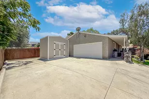 6203 Wisteria St, Simi Valley, CA 93063 - Photo 41